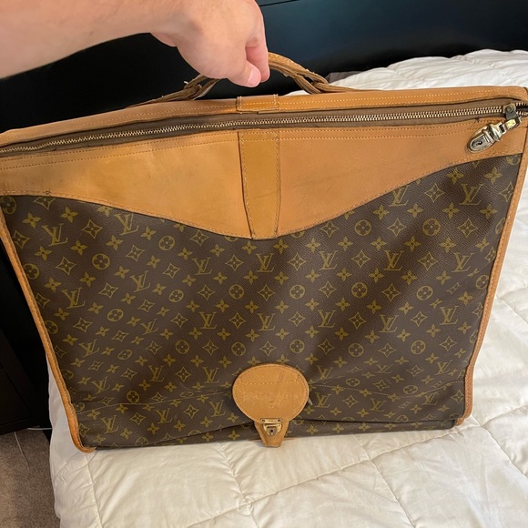 Vintage Louis Vuitton Garment Bag - Picture 4 of 6